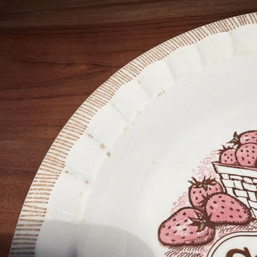 Jeannette Royal China Strawberry Pie Ceramic Pie Dish 10in Round 1qt Oven Safe